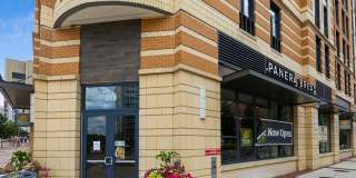 GREAT LOCATION!! Stunning 3BD/3.5BA luxury 4-level townhouse! Gallery 98