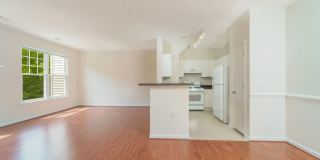 Rare 2BR 2BA 2 Level Condo With Garage Gallery 5