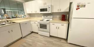 ***SAPPHIRE LAKES** 3 BEDS/2 BATH** FURNISHED WITH FLEXIBLE RENTAL OPTIONS**MOTIVATED LANDORD** Gallery 1
