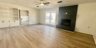 Gorgeous! Completely Remodeled 3/2/2 in Bayless with Washer/Dryer and Fridge! Gallery 9