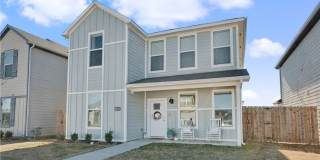 4885 W Triangle Street Gallery 1