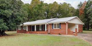 1110 Maple Cir Gallery 1