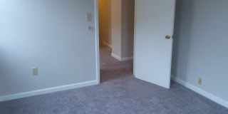 Little Italy Carriage House offering A/C and Laundry Gallery 4