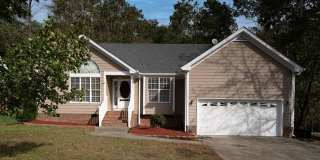 Wonderful 3 Bedroom, 2 Bath home, with 2 Car Garage, Huge Fenced-in yard, and Pet Friendly! Wonderful 3 Bedroom, 2 Bath home, with 2 Car Garage, Huge Fenced-in yard, and Pet Friendly! Gallery 3