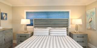 ** ROYAL HARBOR 2/2 REMODELED TOP TO BOTTON BEAUTY READY FOR SEASON ** BRING YOUR OWN BOAT ** GULF OF MEXICO ACCESS ** Gallery 28