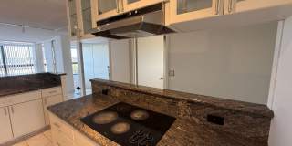Kahala Tower 2/2/1  Convenient Living! Gallery 10