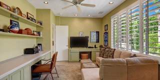 383 Desert Holly Drive Gallery 17