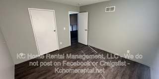 1525 Jackson Ave. Gallery 15