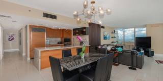 465 Brickell Avenue Gallery 9