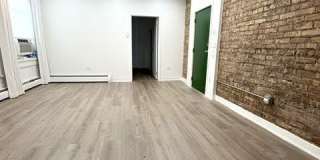919 W Irving Park Road Gallery 3