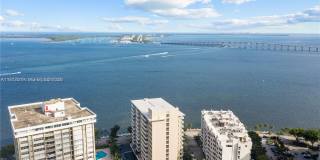1420 Brickell Bay Dr Gallery 37