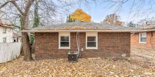 Charming 3-Bedroom Property in Prime Location Gallery 5