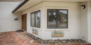Charming 2 Bedroom Pacific Grove Home with Ocean Views Gallery 4
