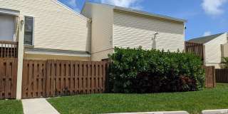 633 EXECUTIVE CENTER Drive Gallery 1