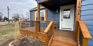 Immediate Move-In! Renovated 2BR House Near Ball State w/ Fireplace & Outdoor Space Gallery 37