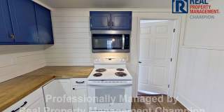Renovated 2 BD/2 BA All Brick Cottage Near Cargo and Soda Pop Districts Gallery 9