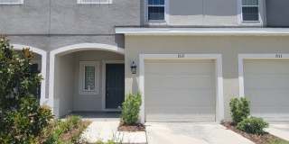 3/2.5/1 Townhome in NW Riverview Gallery 1