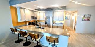 Annual Turnkey 3/3 penthouse on waterfront in Osprey Gallery 5