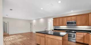 Spacious 4 Bed, 4 Bath Executive Home on Peaceful Cul-de-Sac! Gallery 10