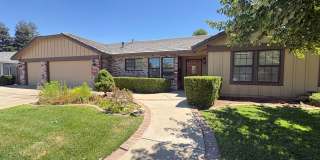 Spacious 4 Bedroom Home in Quiet Galt Neighborhood Gallery 3