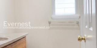 1527 Stuart Street Gallery 10