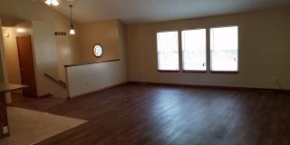 4 bd, 3 ba house, NW Columbia, quick access to Stadium/I-70, screened porch Gallery 3