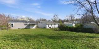 3 Bedroom | 1 Bathroom Home | PET FRIENDLY! Gallery 25