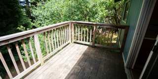 Remodeled 2-Bedroom Apartment for Rent Gallery 12