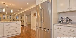 1108 Broadway Gallery 3