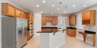 15436 SYMONDSBURY Way Gallery 13
