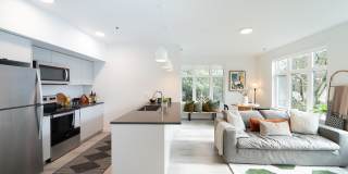 Henley Place Gallery 19