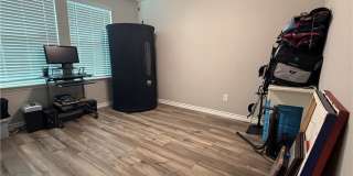 7609 Bayley Gallery 12