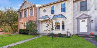 2126 COMMISSARY Circle Gallery 1