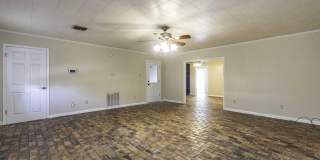 101 S Wakefield Drive Gallery 7