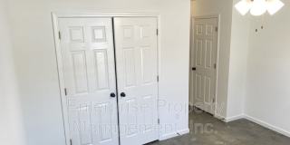 2963 Lake Park Rd. Gallery 22