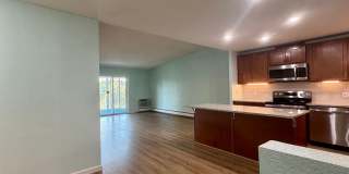 55+ Large 2 Bed 2 Bath Condo Gallery 1
