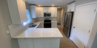 Charming 3 Bed, 3 Bath Duplex near Riverside State Park! Gallery 7