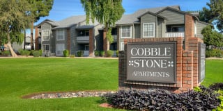 Cobblestone Gallery 30