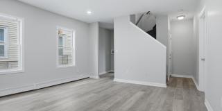 660 Public St Gallery 8