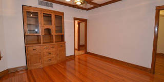 4118 North Ashland Ave. Gallery 10