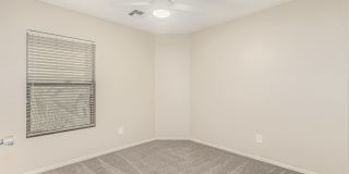 4 bedroom home in Surprise!! Gallery 33