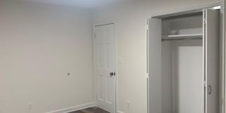 27-52 Curtis Street Gallery 1