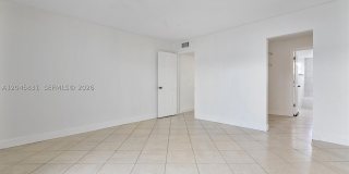 9369 Fontainebleau Blvd Gallery 10