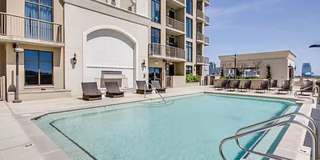Luxury condo in the Rhythm at Music Row Gallery 21