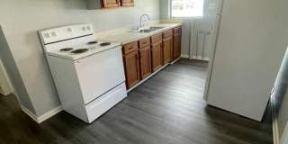 Cute and Cozy 2/1 in Mulberry- Apply FOR FREE now!! Gallery 1