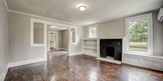 Freshly Updated 2 Bedroom House Gallery 3