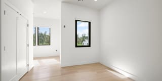 Luxury 5-Bedroom Home on 5 Acres | Pet-Friendly | Flexible Lease Terms Gallery 33