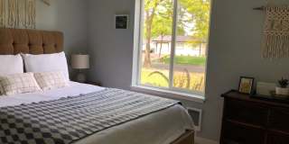 Clean Feel, Open Floorplan Gallery 13