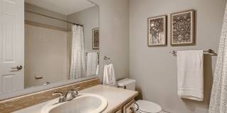 Downtown 2 BDR / 2BA - Walk to Everything Gallery 26
