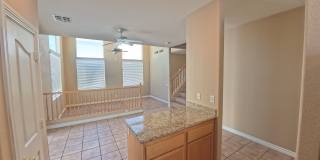 Beautiful 4 bedroom for rent. Gallery 34